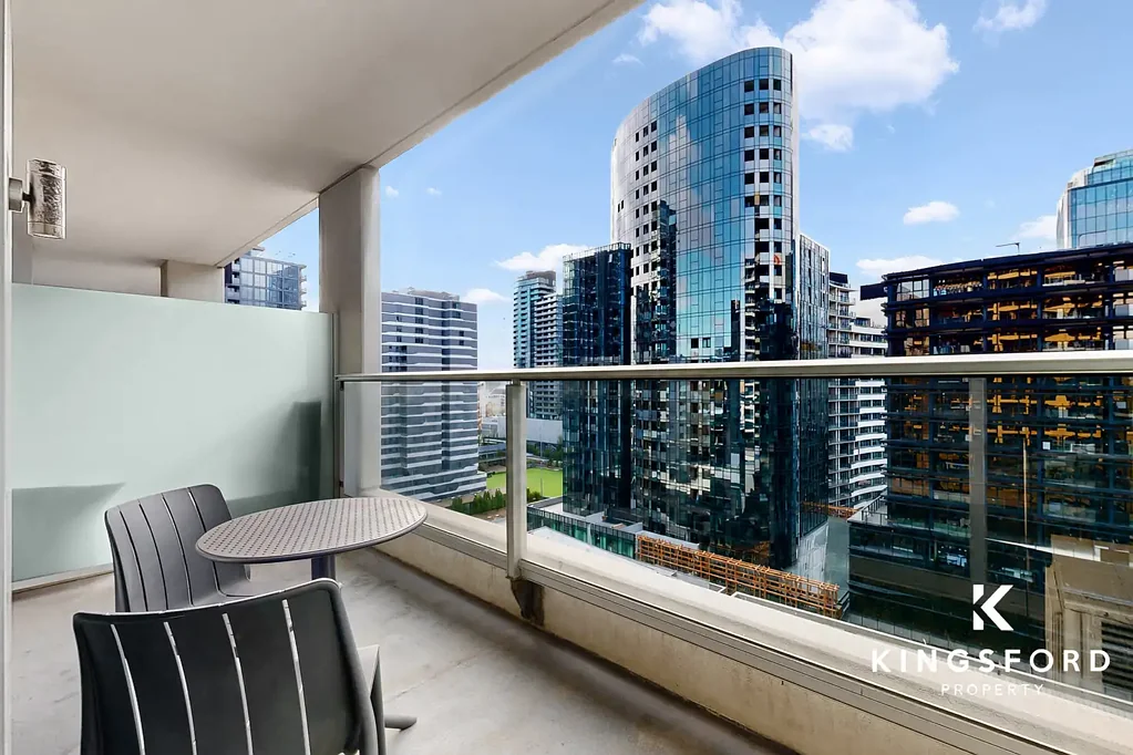 South Yarra 1कमरा PREMIUM REFURBISHED SERVICED APARTMENT  8.22% RETURN