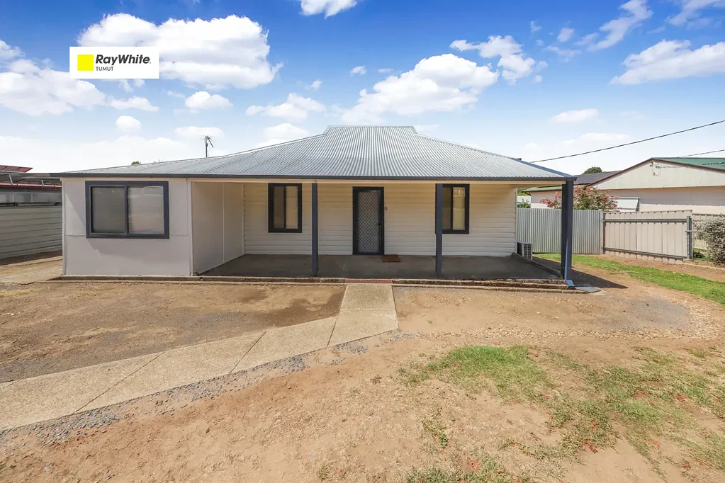 92 Russell Street, Tumut, NSW 2720