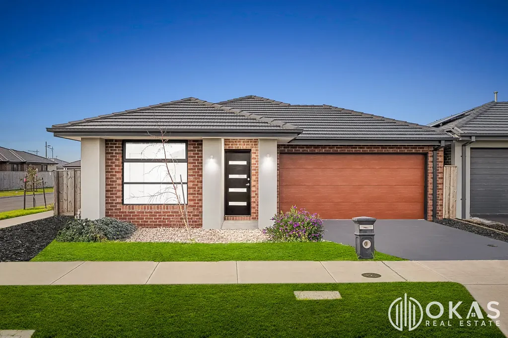 Tarneit 4 Bedroom Blessing in Disguise for First Home Buyers & Investors & 1 min walk to Tarneit Gurudwara Sahib!!!