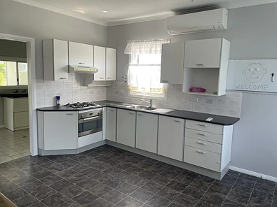 Adres Weerhou, Inverell, NSW 2360, 3 slaapkamers, 1 badkamers, House