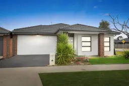 2 Aporum Avenue, Wyndham Vale