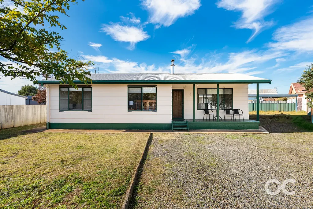 Parkes 3 Bedroom Comfortable & Low-Maintenance Living