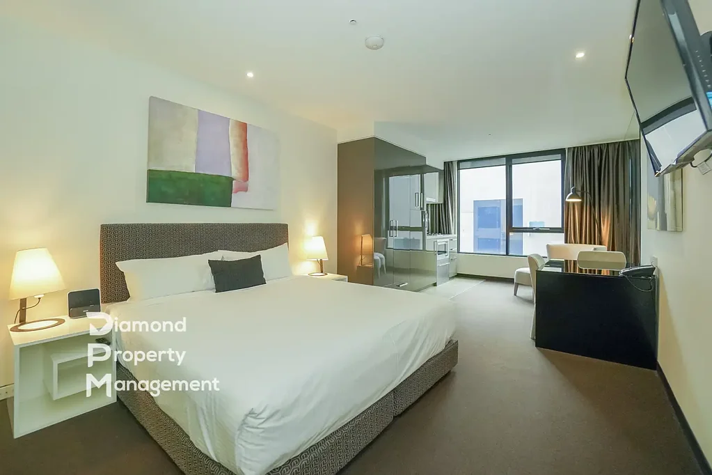 Modern Studio Service Apartment Next To Swinburne University - First Two Weeks Rent Free