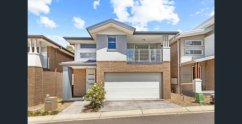 Spacious 4-Bed, 2-Bath Home with Double Garage, Solar Panels & Modern Amenities in Prime Location!