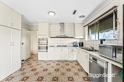 24-28 Sharon Street, Doncaster, VIC 3108, 5 slaapkamers, 2 badkamers, House