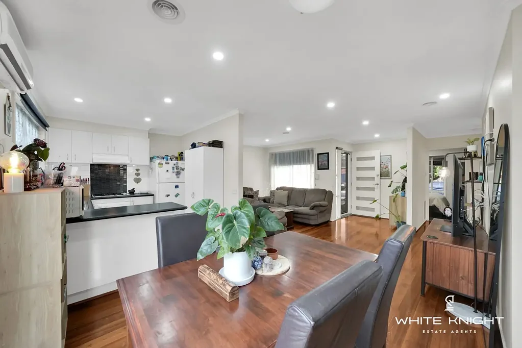 Truganina 3Zimmer Modern Family Living Close to Top Schools