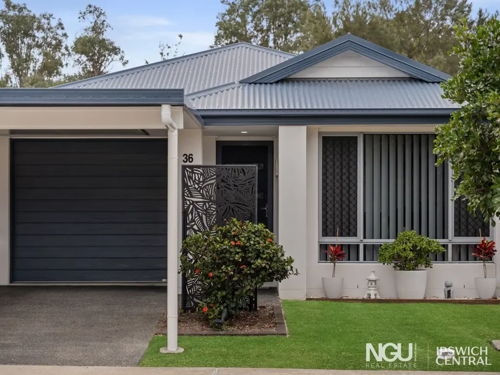 Raceview 2 Bedroom PRIVATE, POLISHED & PERFECTLY LOW MAINTENANCE