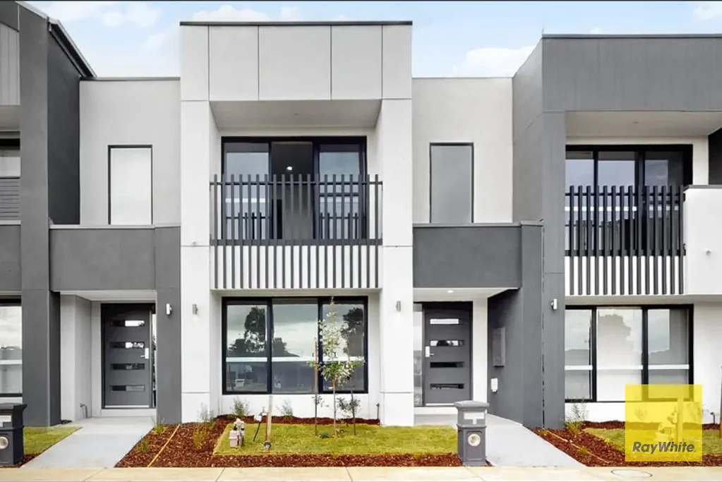 Modern Family Living in the Heart of Point Cook Comfort, Convenience & Contemporary Style