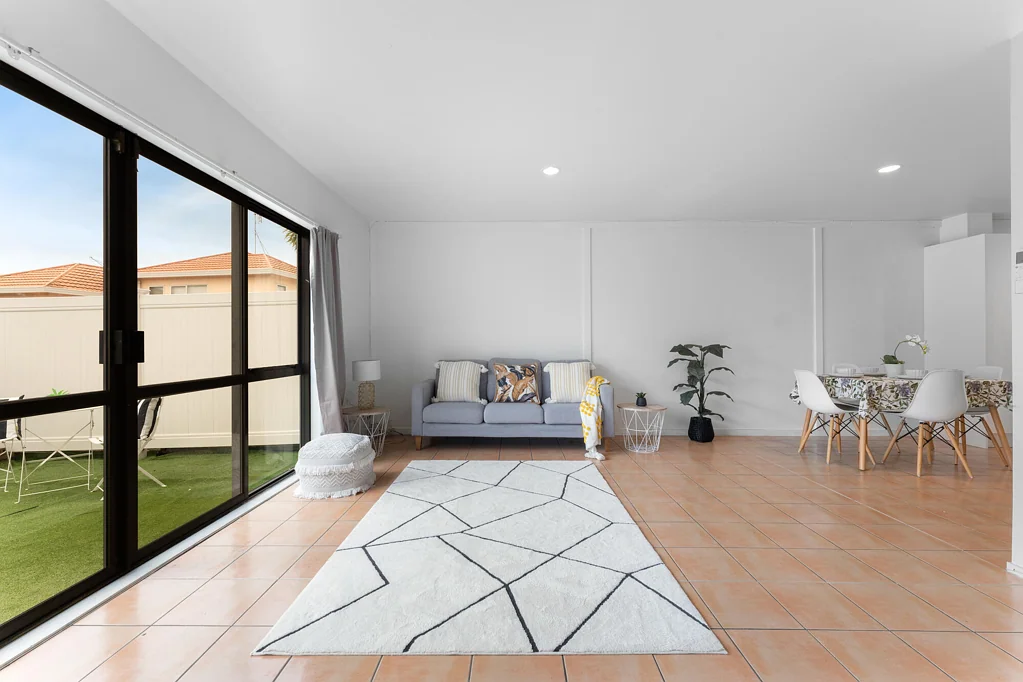 Oteha 3房  3 Bedroom First Home or Investment!