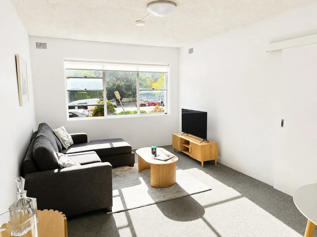 Lifestyle, Convenience & Village Charm
