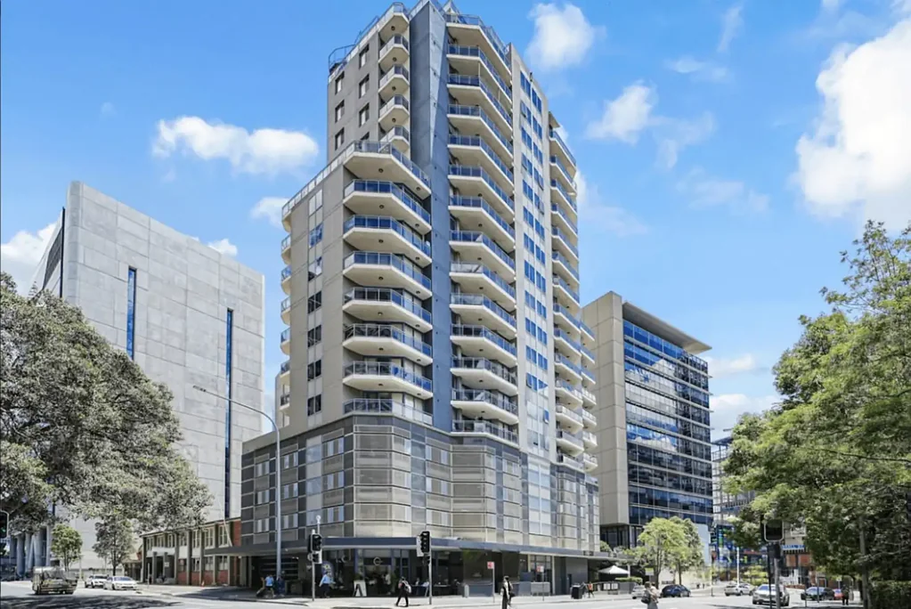 Parramatta 2Moenga Bright and Spacious Two Bedroom Apartment in Prime Parramatta Location