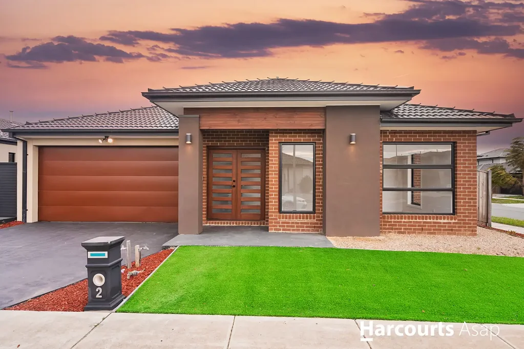 Clyde North 4 Bedroom Modern Elegance on a Corner Block in Meridian Central Estate