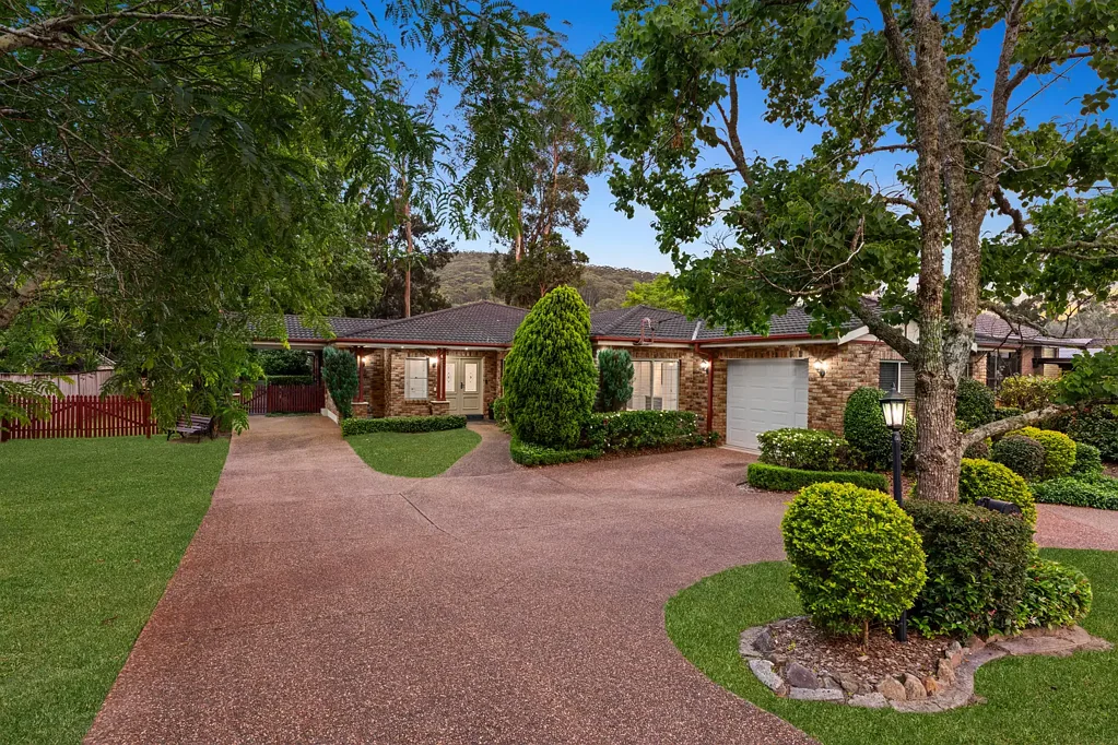 56 Sunset Street, Wyoming, NSW 2250