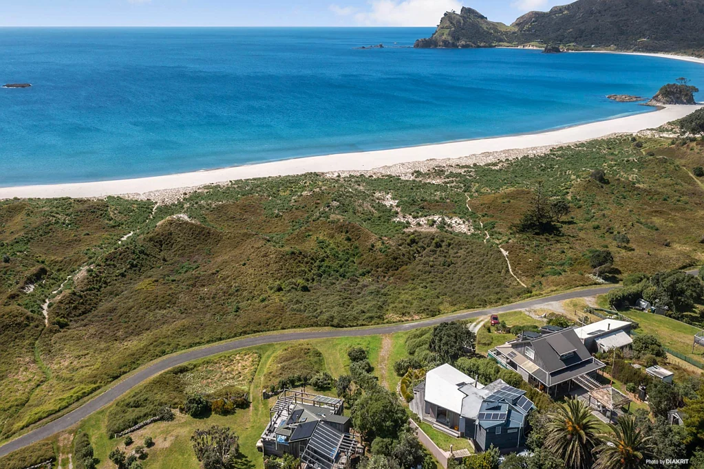 Great Barrier Island 2房  Modern Living at Medlands Beach: Exceptional Value