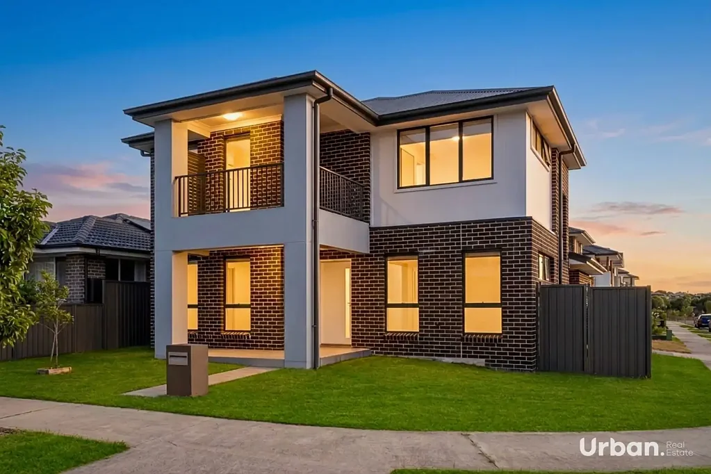 Marsden Park 5બેડરૂમ Shops, Schools & Parks on Your Doorstep - Exceptional 5-Bedroom Family Home in Melonba