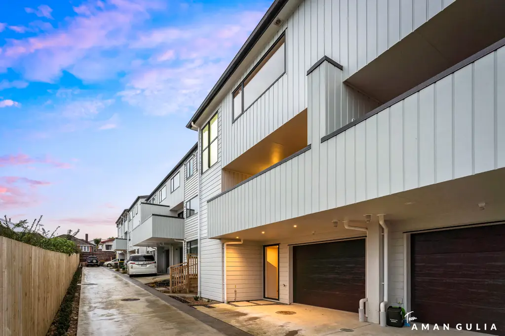 New Lynn 5房  Freehold 5-Bedroom with Garage