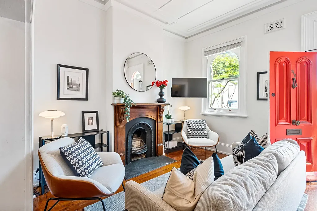 Millers Point 3 Bedroom Historic Millers Point Residence