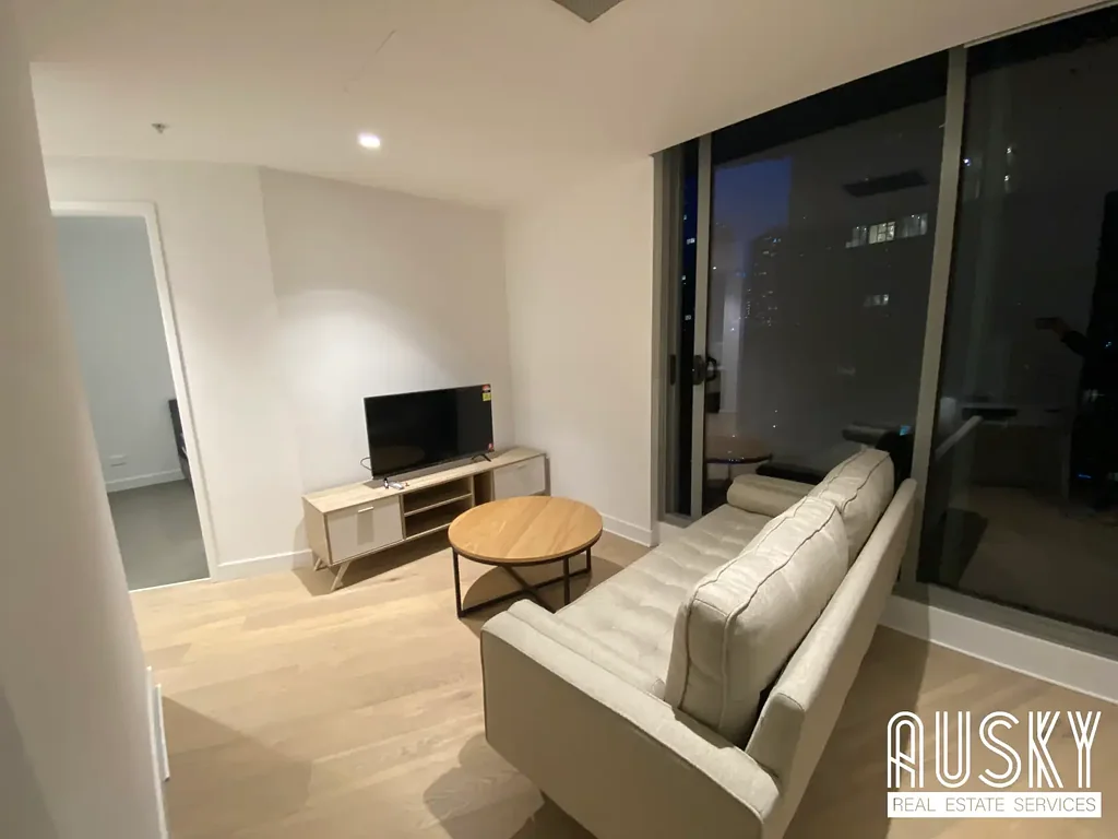 "FULLY FURNISHED 2-BEDROOM 2-BATHROOM APARTMENT IN SOUTHBANK"