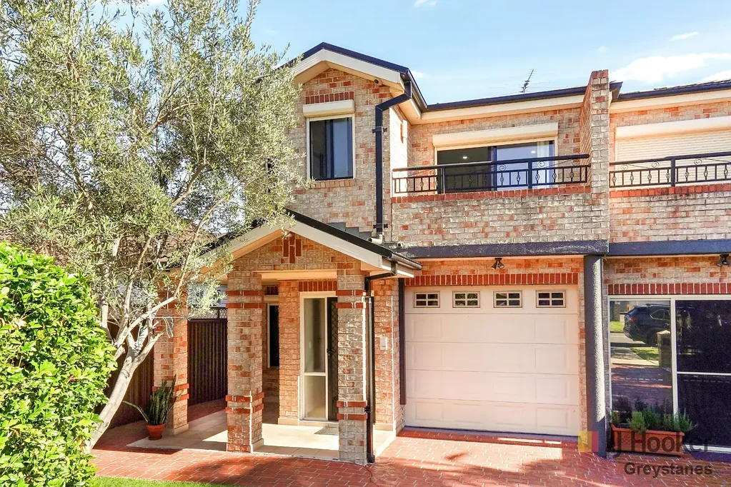 Greystanes 4Phòng ngủ $1,375,000 - GREAT FIRST HOME - SOLID FULL BRICK! OPEN SATURDAY AT 9:30AM