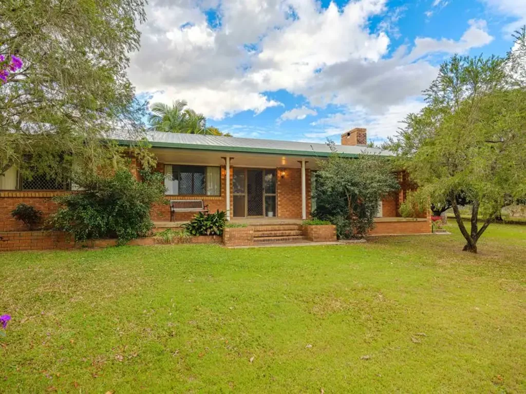 Pie Creek 3chambre IDYLLIC 8.18-ACRE LIFESTYLE WITH SUBDIVISION POTENTIAL