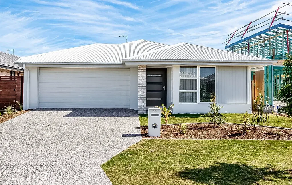 4 BEDROOM FAILY HOME.