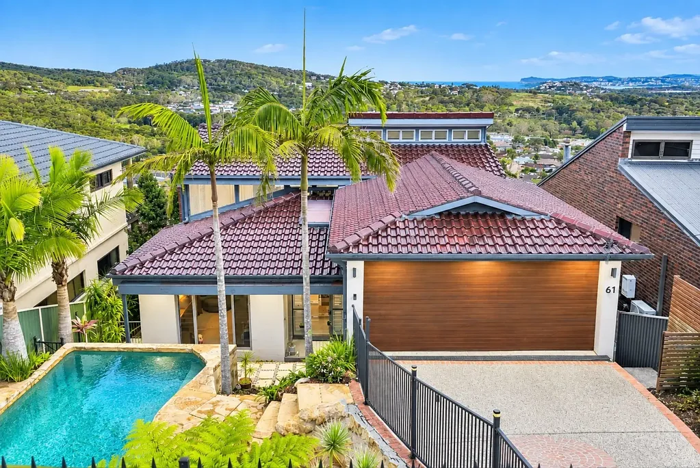 Bateau Bay 5कमरा Premium coastal living with panoramic ocean and district views