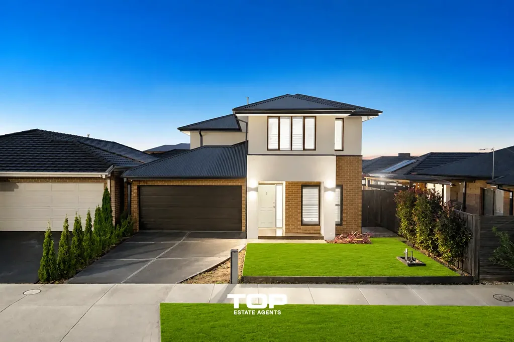 Clyde 5 Slaapkamer Stylish Family Living in Prestigious Lilium Estate
