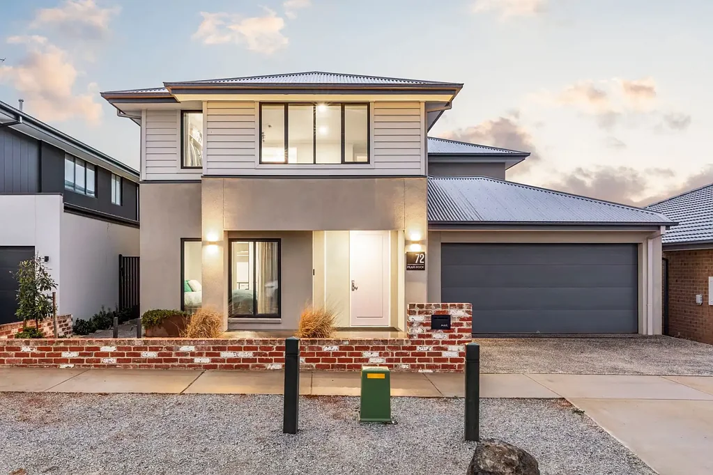 72 Pearlrock Drive, Mount Duneed, VIC 3217