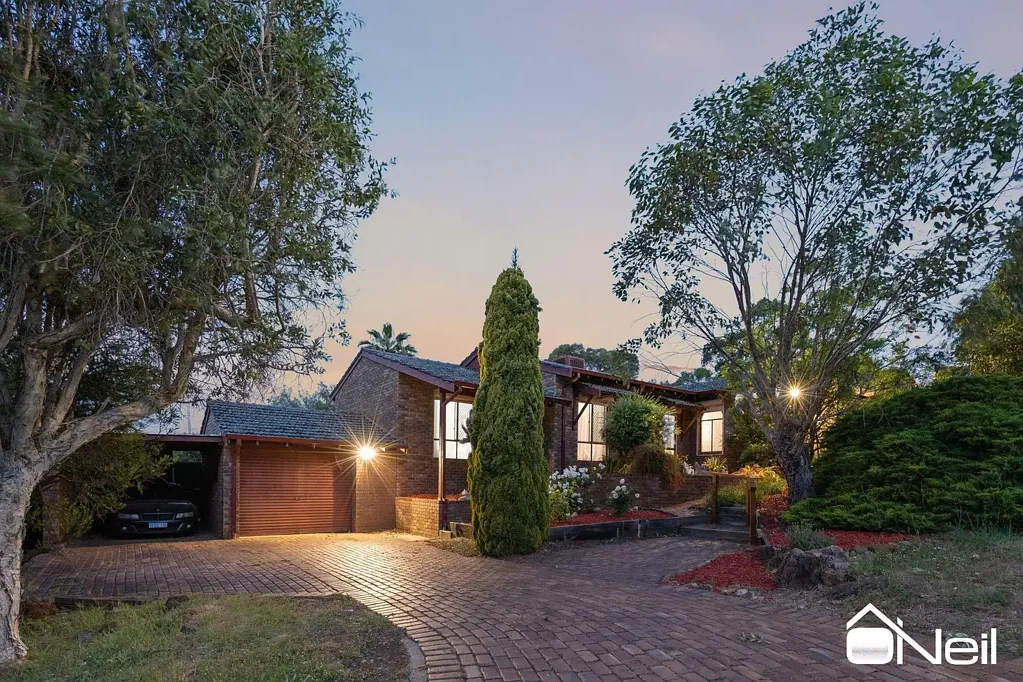 19 Amethyst Crescent, Mount Richon, WA 6112