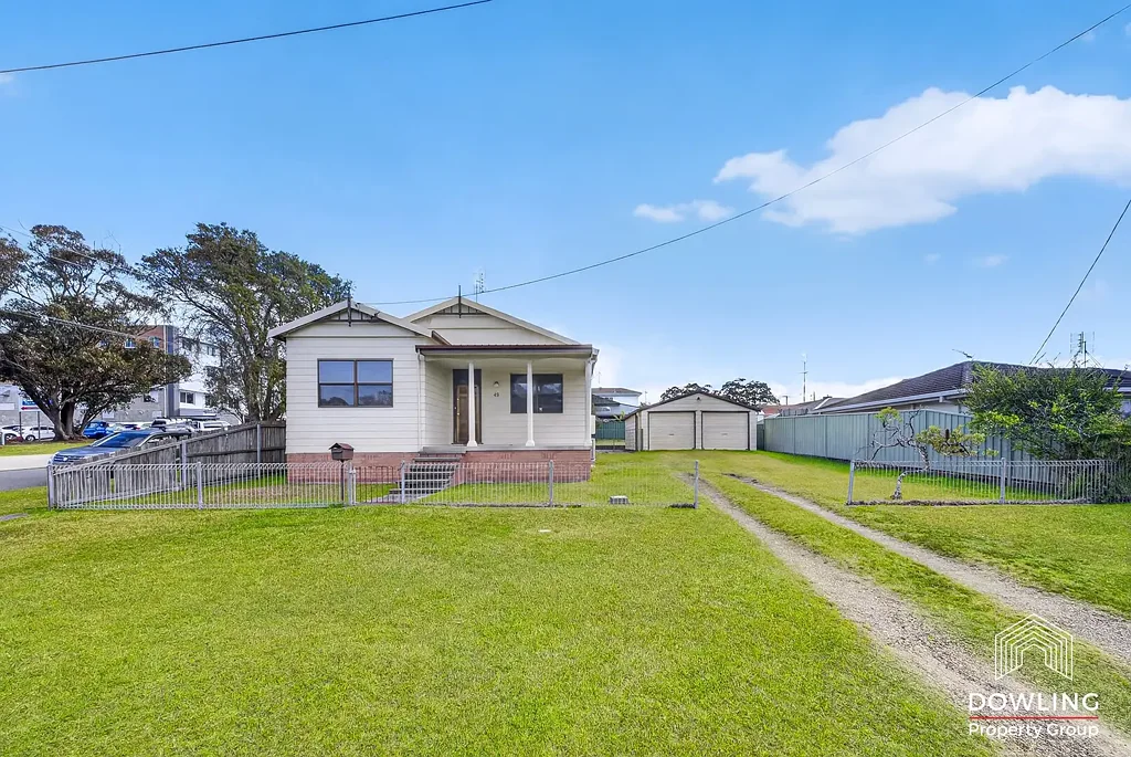 Cardiff 3Habitaciones TWO LOTS, ONE TITLE – RENOVATE, DEVELOP OR DETONATE!
