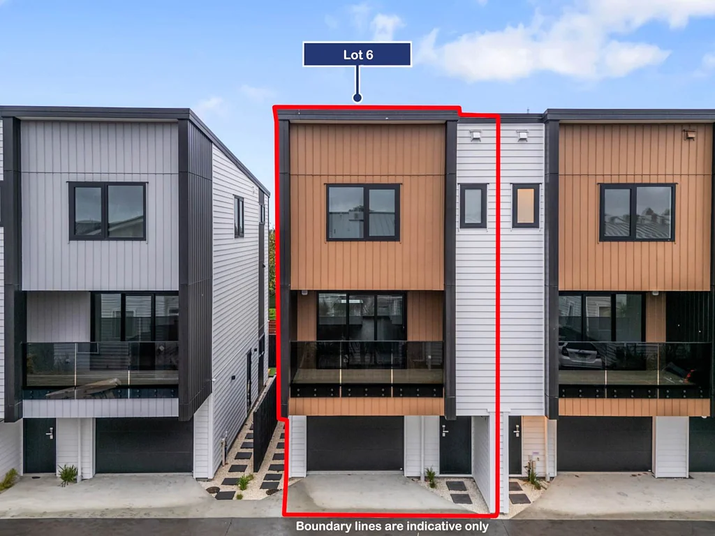 Mount Wellington 4 Bedroom Luxury Living Townhouse in Mount Wellington