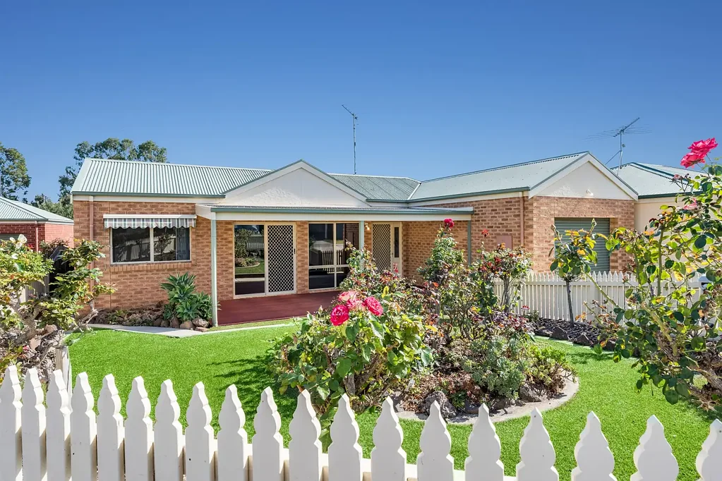 Bannockburn 3 Bedroom Perfectly Positioned Home in Heart of Bannockburn