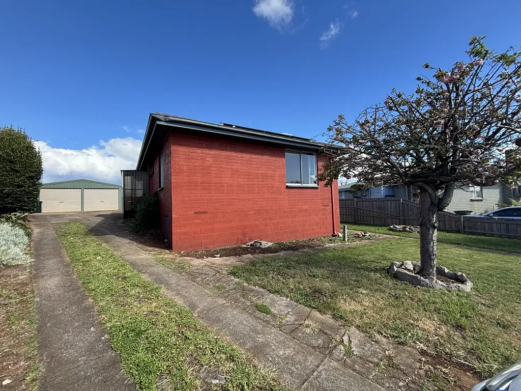 Spacious Three-Bedroom Home in Hawkes Place
