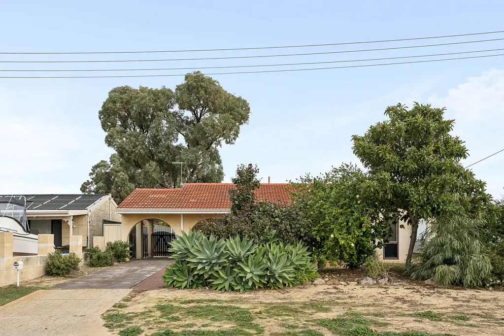 Kallaroo 3部屋 UNDER OFFER BY SANGITA FORREST!