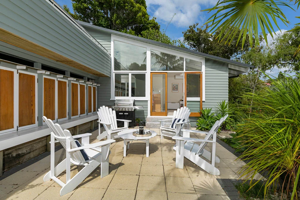 Castor Bay 4Habitaciones Ultimate Teenage Pad Wrapped in Privacy & Birdsong