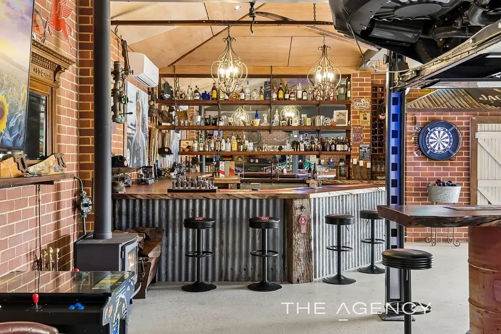 Henley Brook 5ห้องนอน Palatial Federation Residence With Incredible Rustic Man Cave On 3370 Sqm's