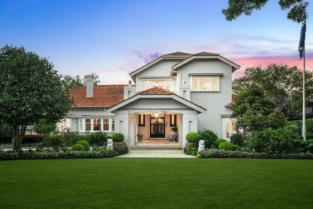 Turramurra 5Moenga "Wongala" Spectacular Grand Estate on over 2600sqm of Glorious North Facing Gardens