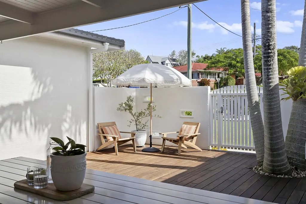 Banora Point 3房  Elevated Family Living with Exceptional Entertaining Appeal