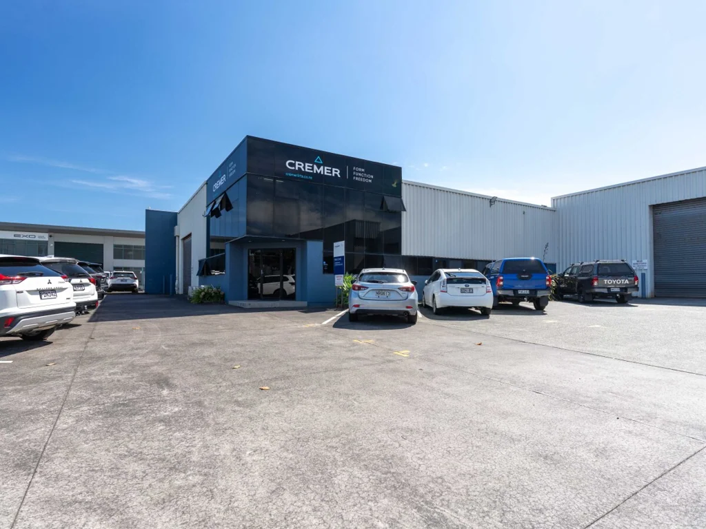 Henderson 1,255m² Industrial  with Huge Paramount Dr Frontage