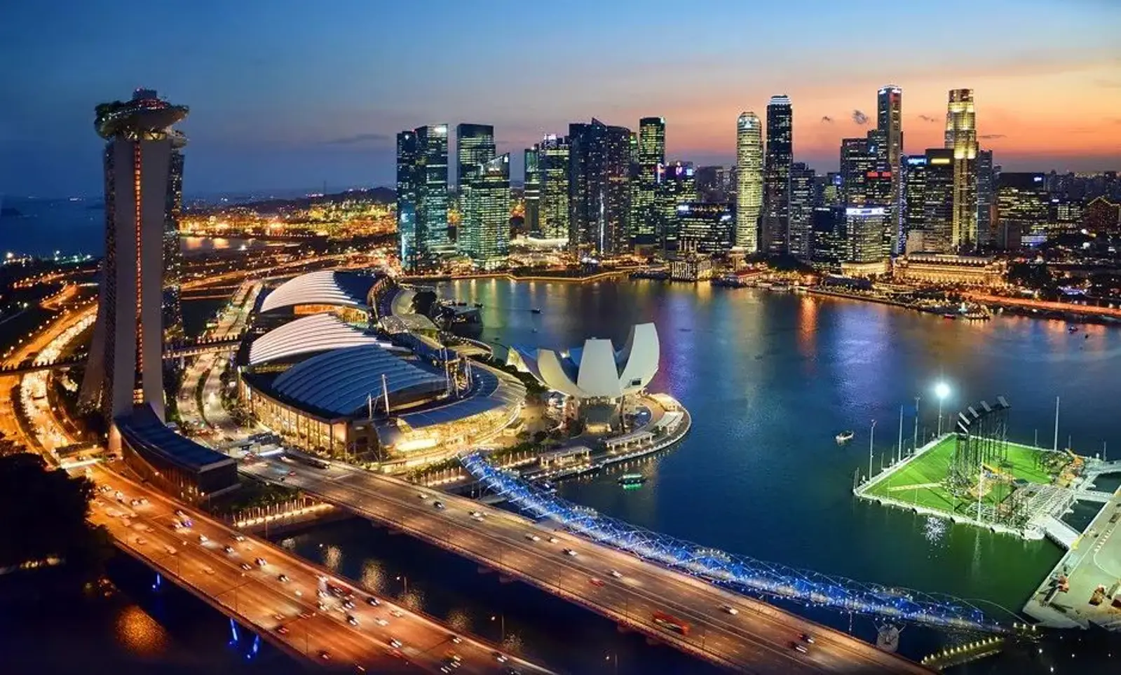 新加坡经济逐渐衰弱，或将在2020年呈负增长是真的吗？！