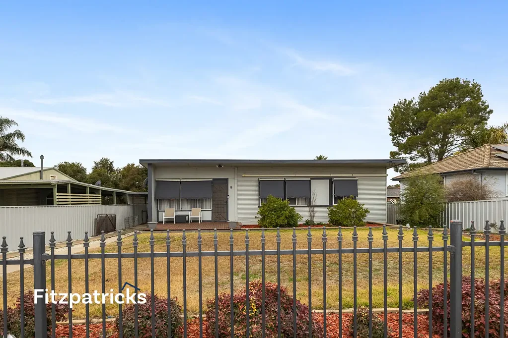 15 Tarakan Avenue, Ashmont, NSW 2650