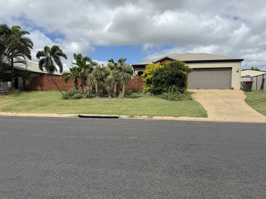 8 Norton Court, Moranbah, QLD 4744