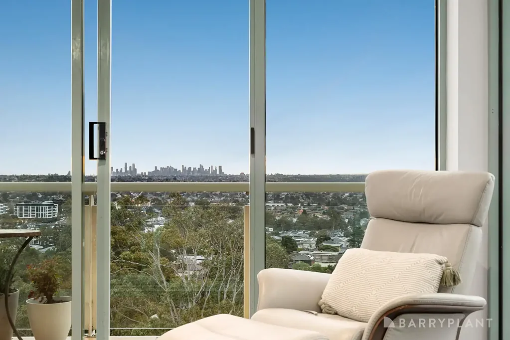 Doncaster 3房 尊贵、地段与精致，坐拥壮丽景观 Prestige, Position and Polish with Spectacular Views