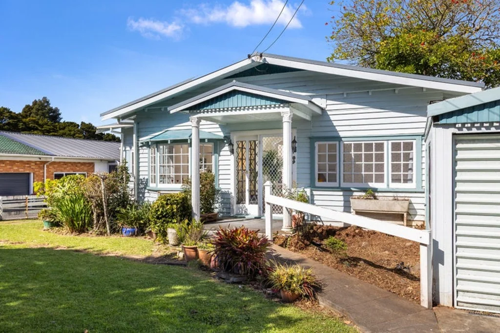 Manurewa 4બેડરૂમ Character Family Home & Income on 921m2 (MHS)