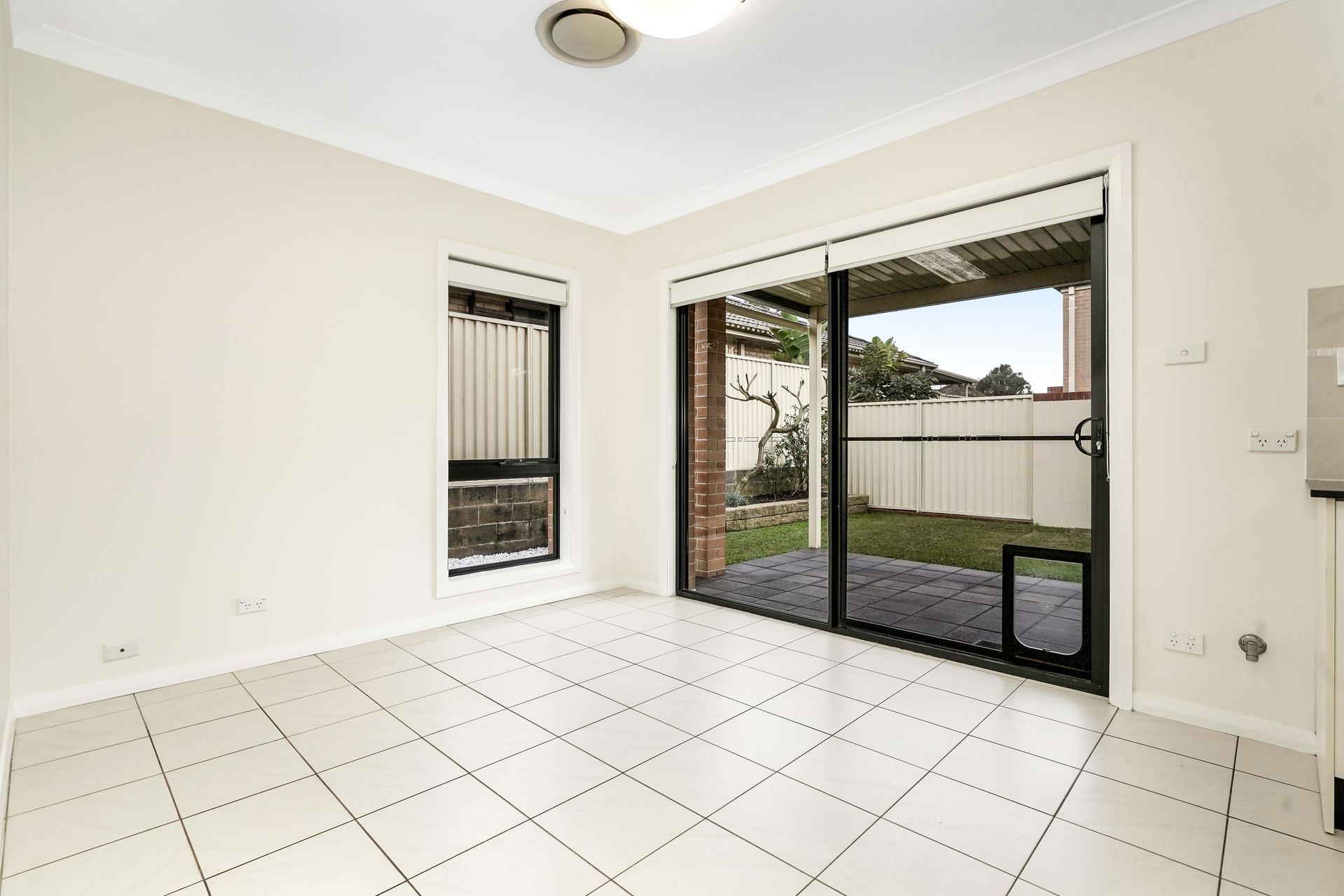 UNIT 1 53 WATERFORD ST, KELLYVILLE RIDGE NSW 2155, 0 habitaciones, 0 baños, Townhouse