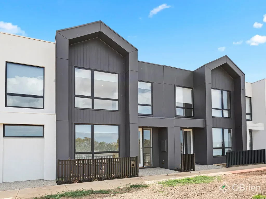 21 Rubus Walk, Werribee, VIC 3030
