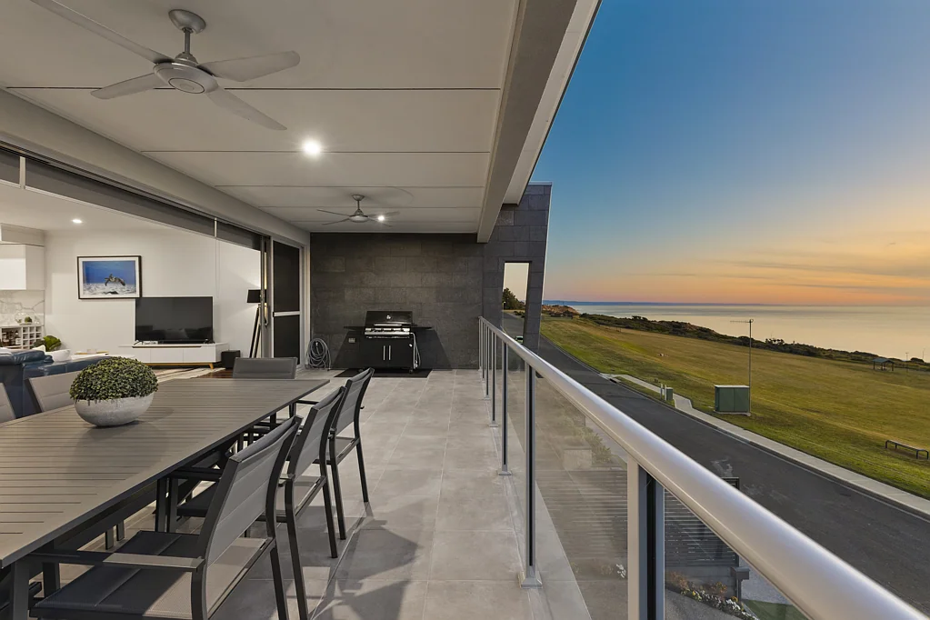 1/3 Tingira Drive, O'Sullivan Beach, SA 5166