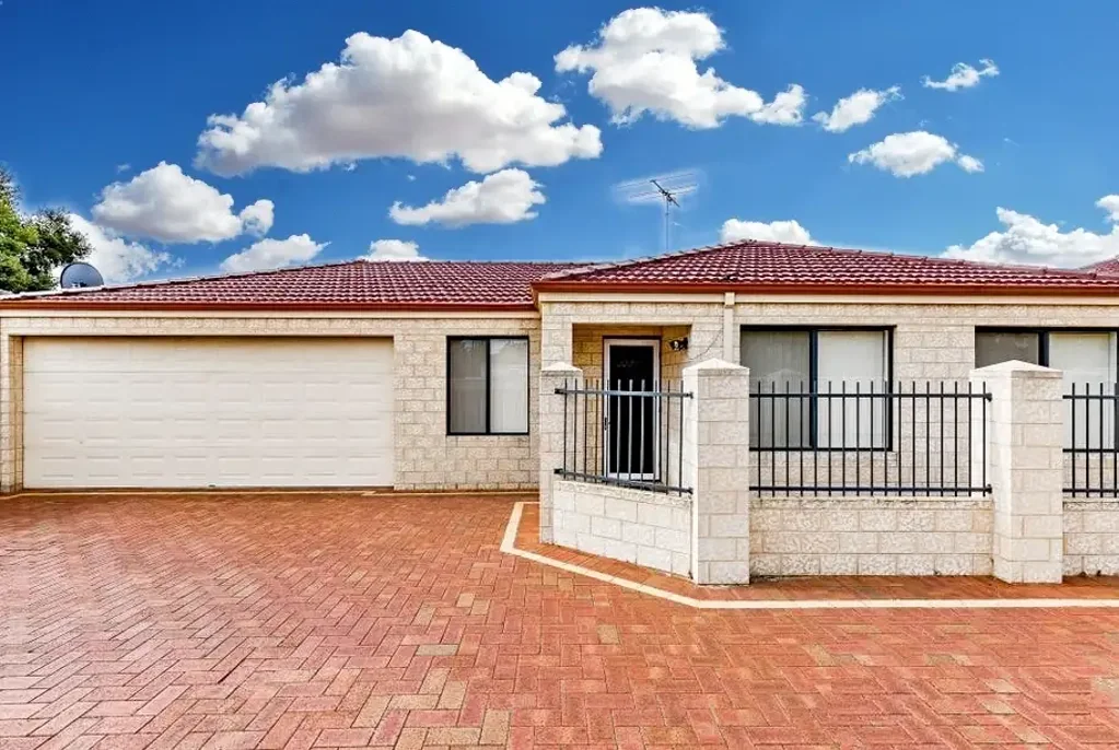 2/27 Wisbey Street, Carey Park, WA 6230