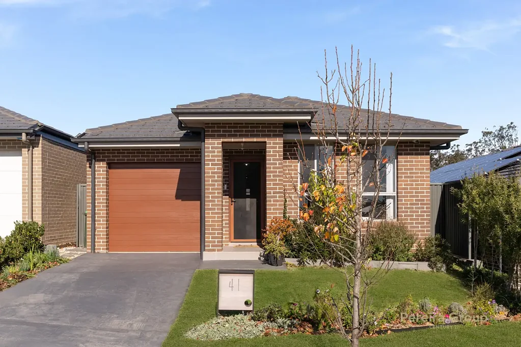 41 Wollemi Circuit, Gregory Hills, NSW 2557
