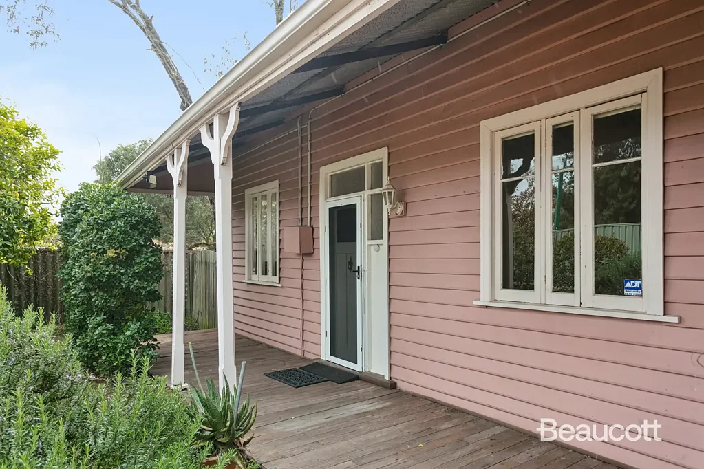 Maylands 2Kwarto CHARACTER WEATHERBOARD ON FULL DEVELOPMENT BLOCK